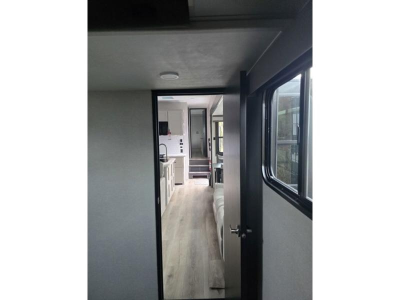New 2026 Jayco 395 Seismic - photo - 52