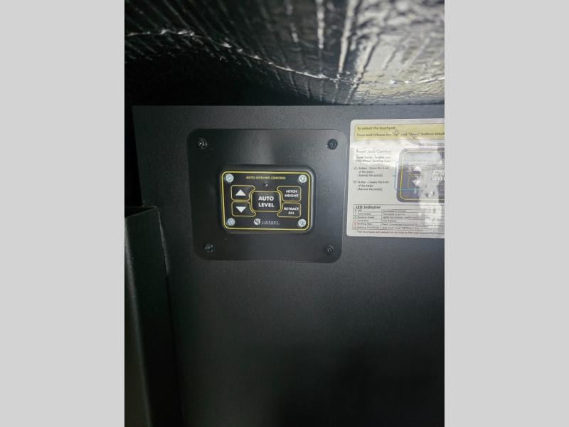 New 2026 Jayco 365UKTS Eagle - photo - 15