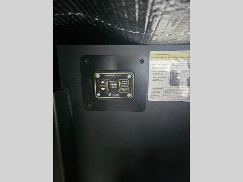 New 2026 Jayco 365UKTS Eagle - photo - 15