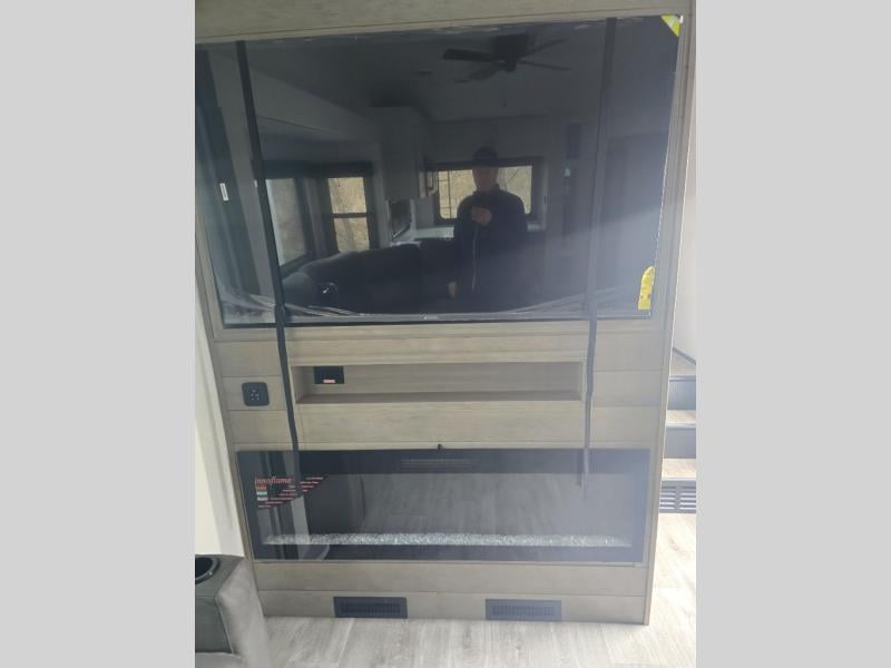 New 2026 Jayco 365UKTS Eagle - photo - 42