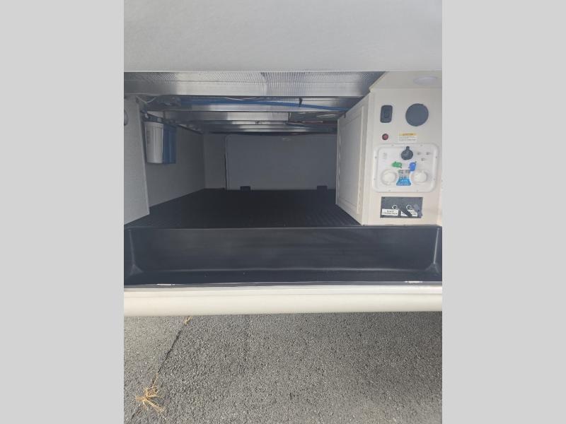 New 2026 Jayco 365UKTS Eagle - photo - 11