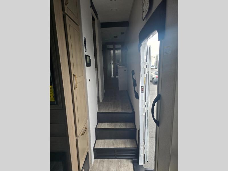 New 2026 Jayco 365UKTS Eagle - photo - 44