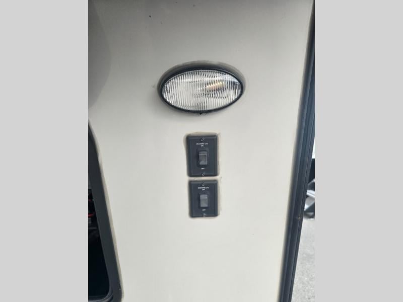 Pre-Owned 2023 Keystone RV 316RLS Cougar - photo - 17