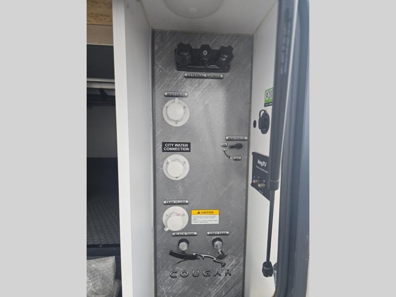Pre-Owned 2023 Keystone RV 316RLS Cougar - photo - 11