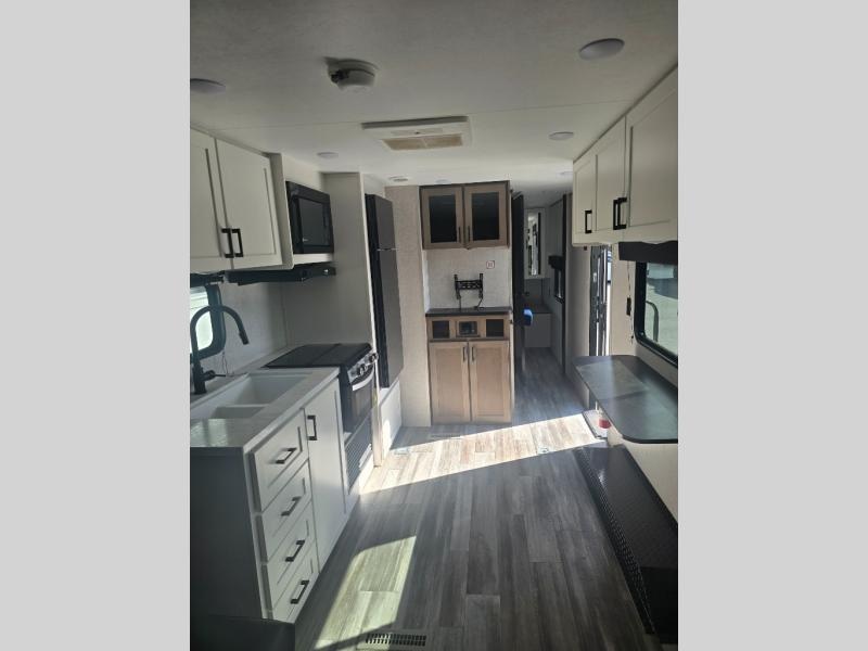 Pre-Owned 2025 Jayco 265TH Jay Flight SLX - photo - 14