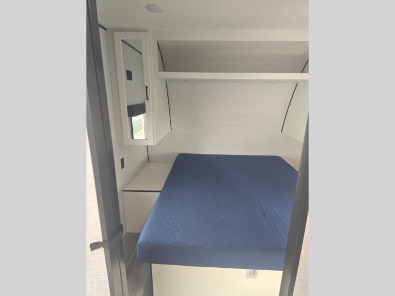Pre-Owned 2025 Jayco 265TH Jay Flight SLX - photo - 24