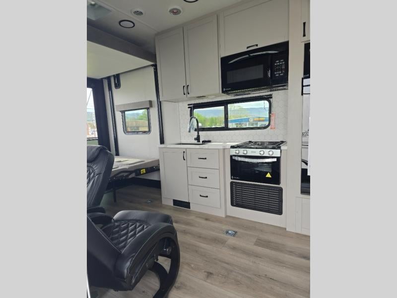 New 2026 Jayco 214 Seismic - photo - 20