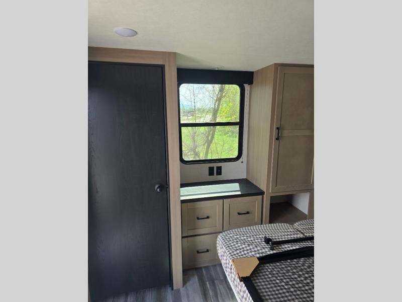 New 2026 Jayco 404LOFT DS Jay Flight Bungalow - photo - 11