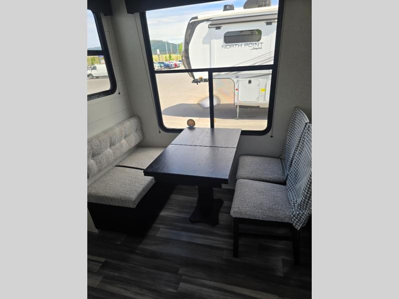New 2026 Jayco 404LOFT DS Jay Flight Bungalow - photo - 35