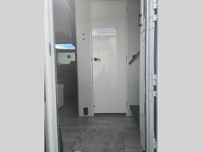 New 2026 Jayco 38FBRK Pinnacle - photo - 22