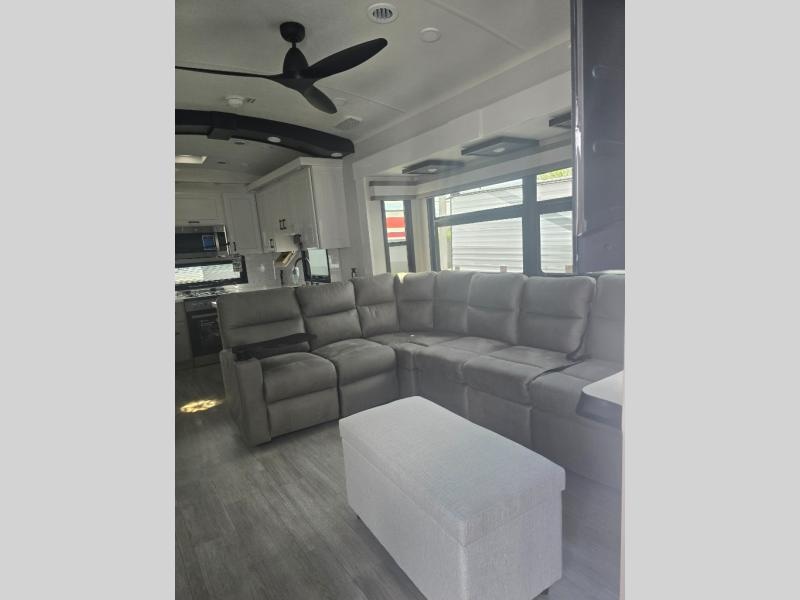 New 2026 Jayco 38FBRK Pinnacle - photo - 24
