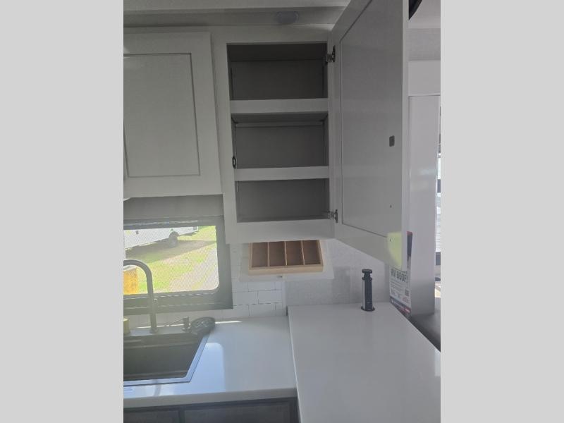 New 2026 Jayco 38FBRK Pinnacle - photo - 31