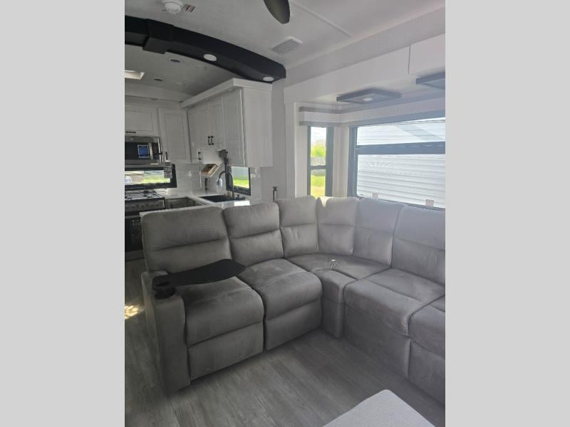 New 2026 Jayco 38FBRK Pinnacle - photo - 26