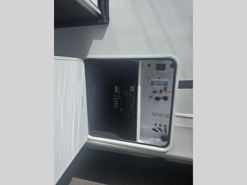 New 2026 Jayco 32RLTS Pinnacle - photo - 19