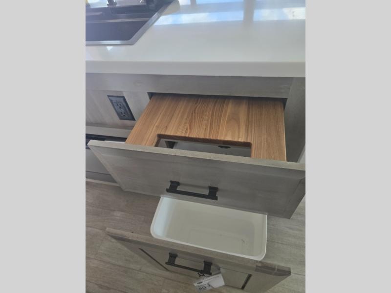 New 2026 Jayco 32RLTS Pinnacle - photo - 48