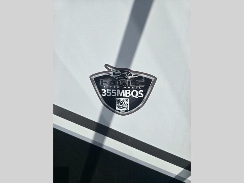 New 2026 Jayco 355MBQS Eagle - photo - 8