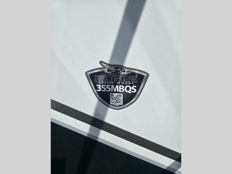 New 2026 Jayco 355MBQS Eagle - photo - 8
