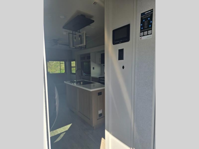 New 2026 Jayco 355MBQS Eagle - photo - 22