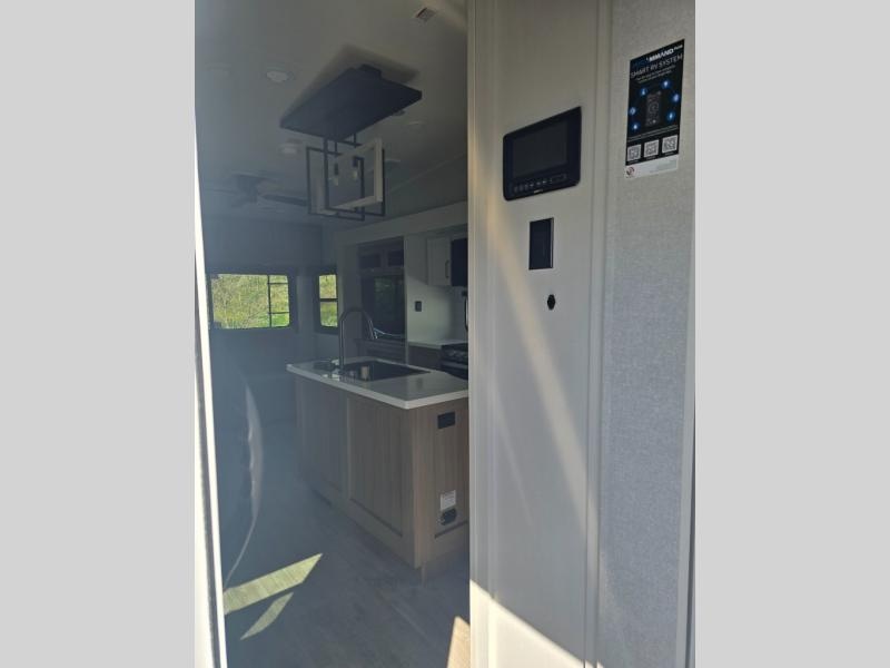 New 2026 Jayco 355MBQS Eagle - photo - 22