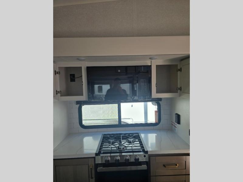 New 2026 Jayco 355MBQS Eagle - photo - 38