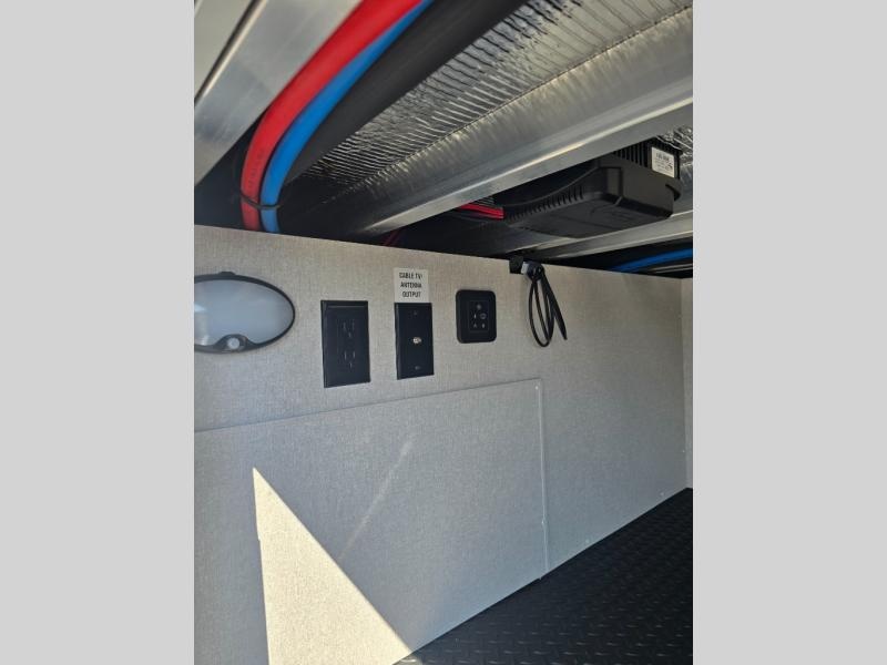 New 2026 Jayco 355MBQS Eagle - photo - 4
