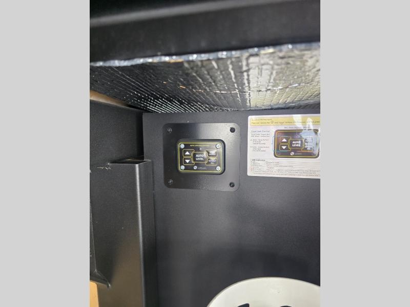 New 2026 Jayco 355MBQS Eagle - photo - 18