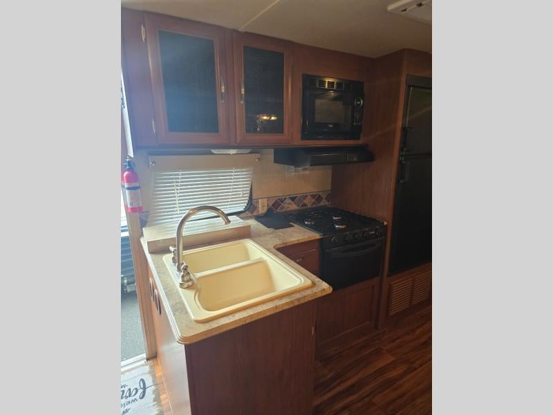 Pre-Owned 2016 Forest River RV 262BH Salem Cruise Lite - photo - 12