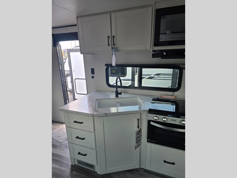 New 2026 Jayco 261BHS Jay Flight SLX - photo - 17