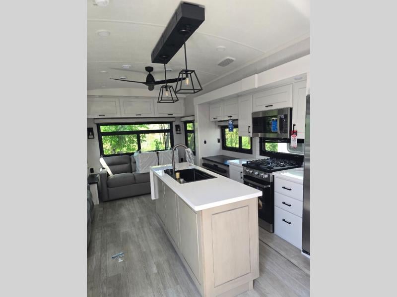 New 2026 Jayco 36FBTS Pinnacle - photo - 21
