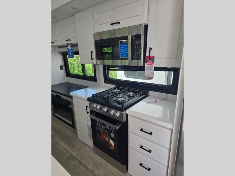 New 2026 Jayco 36FBTS Pinnacle - photo - 37