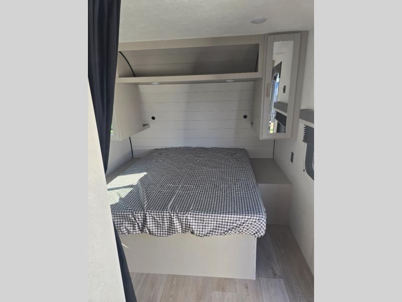 New 2027 Jayco JAY FLIGHT 210QB JAYCO - photo - 12