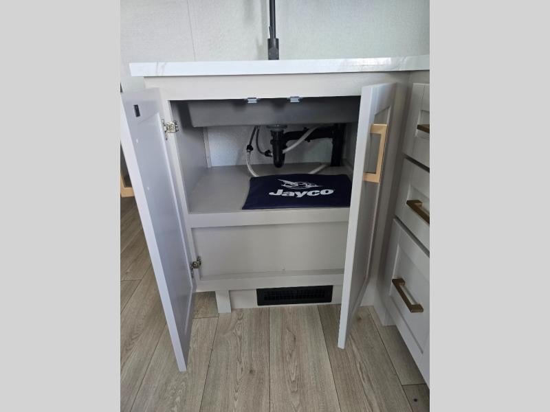 New 2027 Jayco 25RLSL JAY FEATHER AIR SL - photo - 24