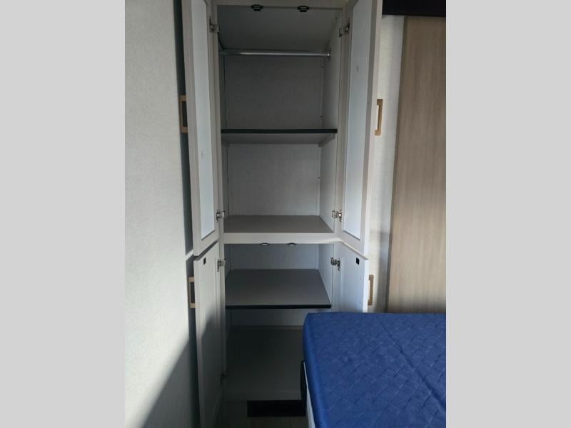 New 2027 Jayco 25RLSL JAY FEATHER AIR SL - photo - 42