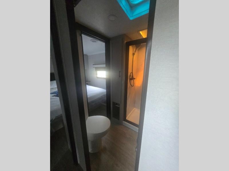 New 2027 Jayco SEISMIN 359 - photo - 34