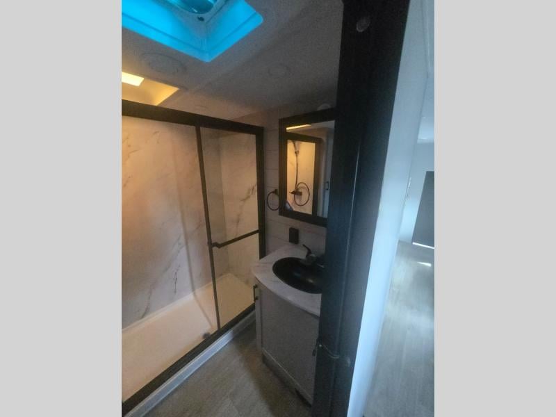New 2027 Jayco SEISMIN 359 - photo - 36