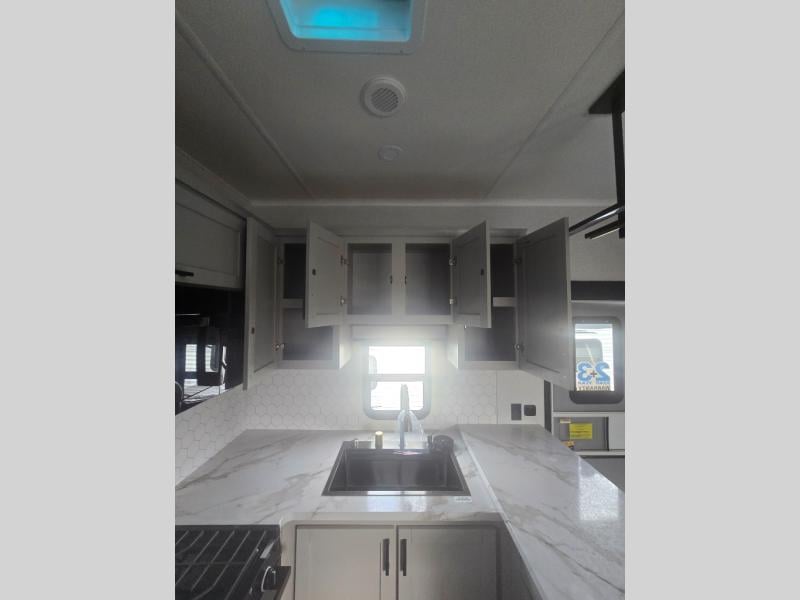 New 2027 Jayco SEISMIN 359 - photo - 20
