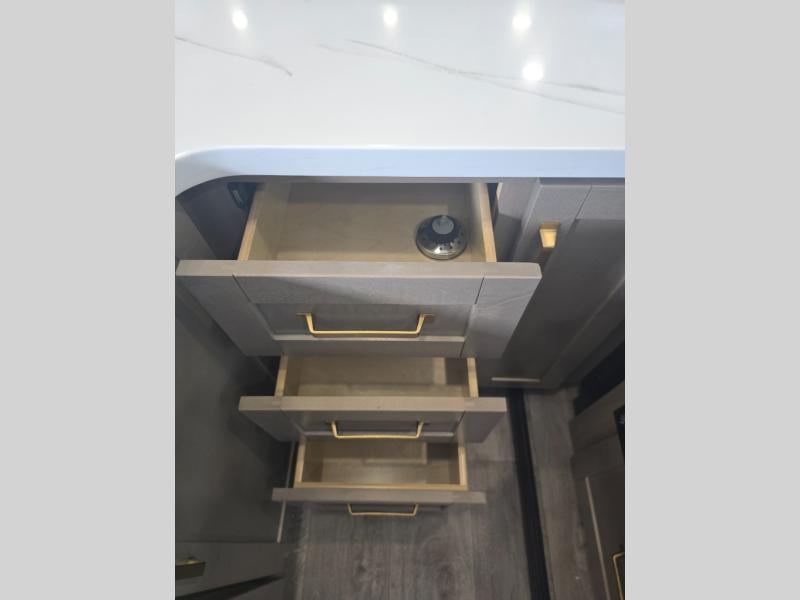 New 2027 Jayco Eagle 335LSTS - photo - 28