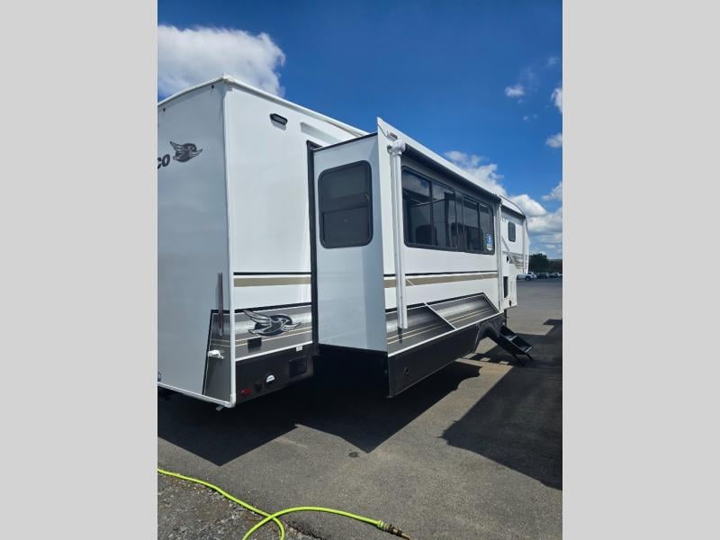 New 2027 Jayco Eagle 335LSTS - photo - 6