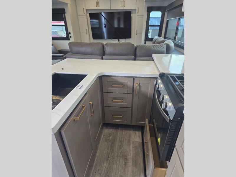 New 2027 Jayco Eagle 335LSTS - photo - 26