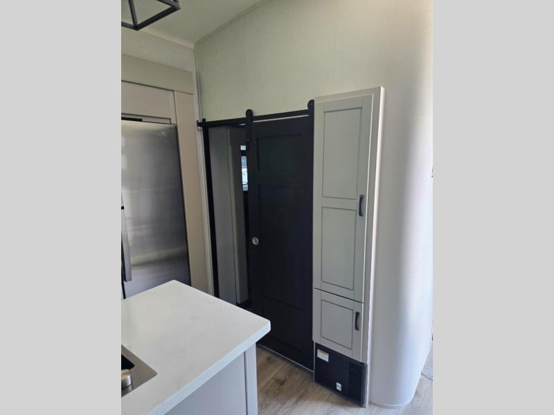 New 2026 Jayco North Point 377RLBH - photo - 22