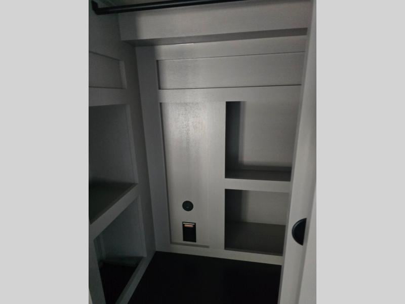 New 2026 Jayco North Point 377RLBH - photo - 82
