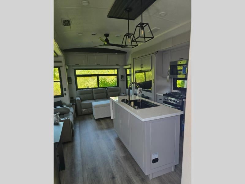 New 2026 Jayco North Point 377RLBH - photo - 20