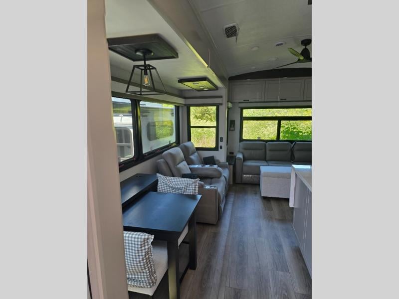 New 2026 Jayco North Point 377RLBH - photo - 21