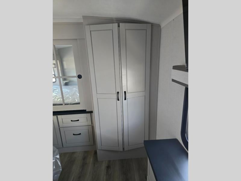 New 2026 Jayco North Point 377RLBH - photo - 86