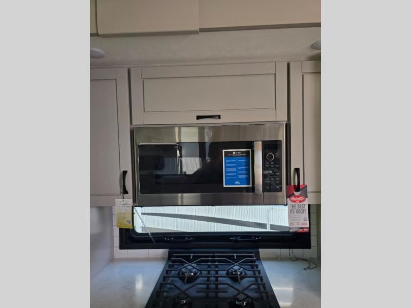 New 2026 Jayco North Point 377RLBH - photo - 35