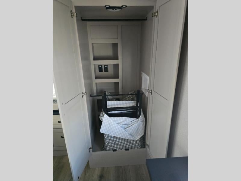 New 2026 Jayco North Point 377RLBH - photo - 87