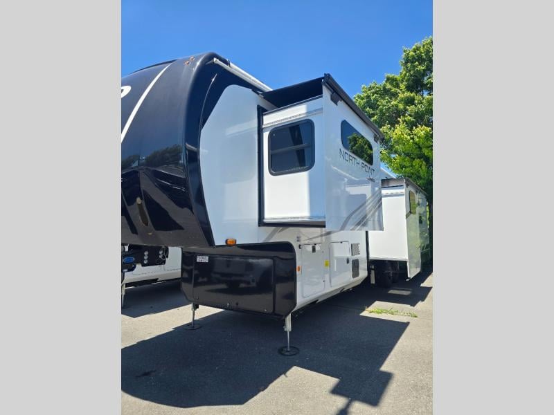 New 2026 Jayco North Point 377RLBH - photo - 16