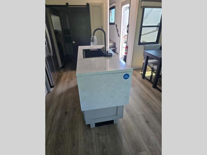 New 2026 Jayco North Point 377RLBH - photo - 50
