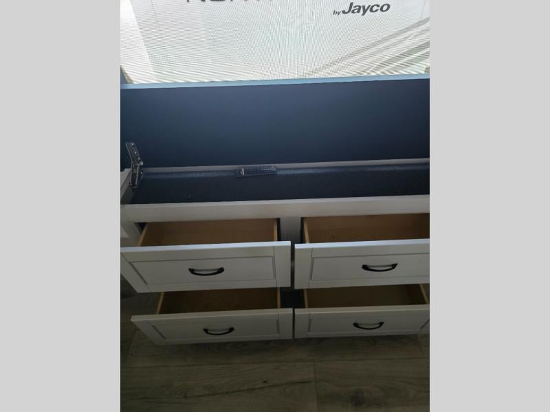 New 2026 Jayco North Point 377RLBH - photo - 90