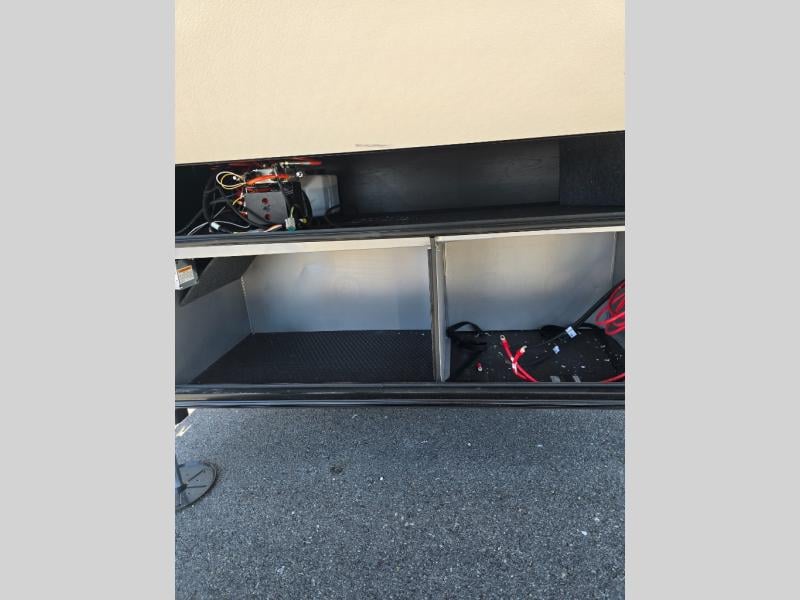 New 2026 Jayco North Point 377RLBH - photo - 17